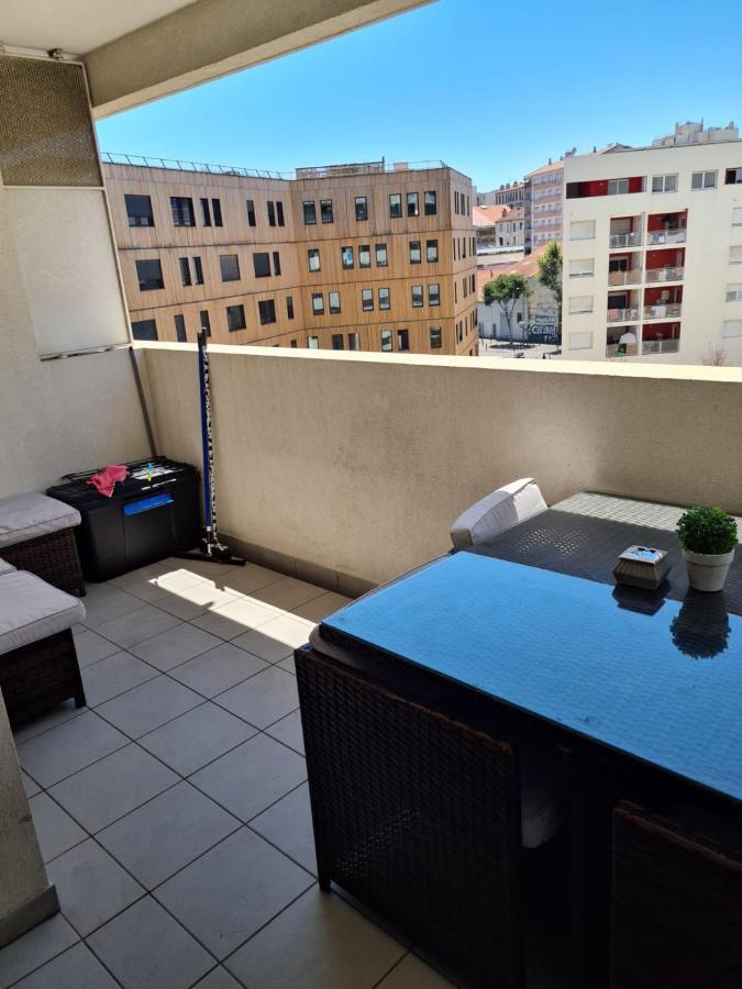 Appartement Lac rose - Parking, Métro, jusqu'à 4 personnes Marselha Exterior foto